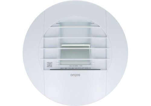 Ścienna kratka wentylacyjna higrosterowana, widok z przodu